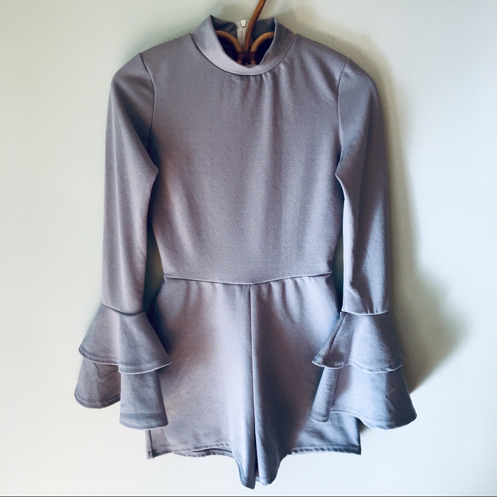 🇬🇧 Mock Neck Frill Sleeve Playsuit